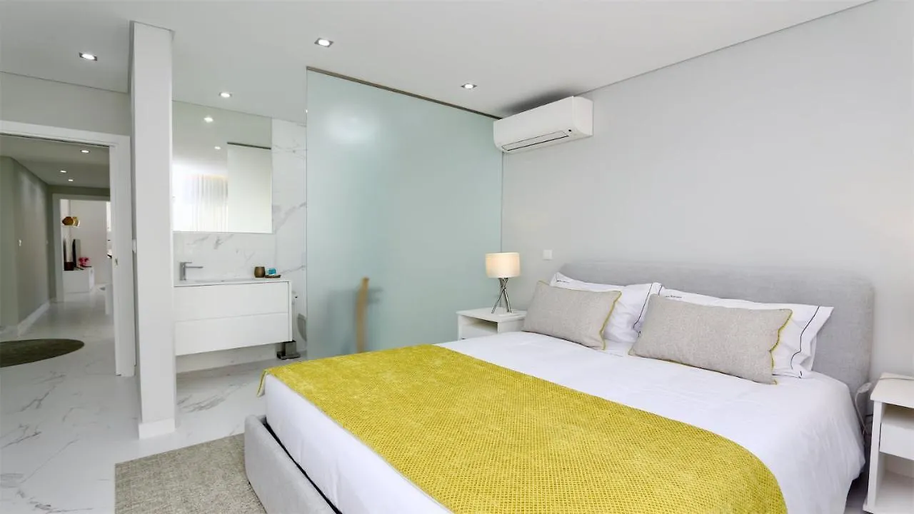 Marina Retreat - Cleverdetails, For 2 Adults And 2 Children, Jacuzzi, Near The Marina And The Beach Vilamoura Apartment