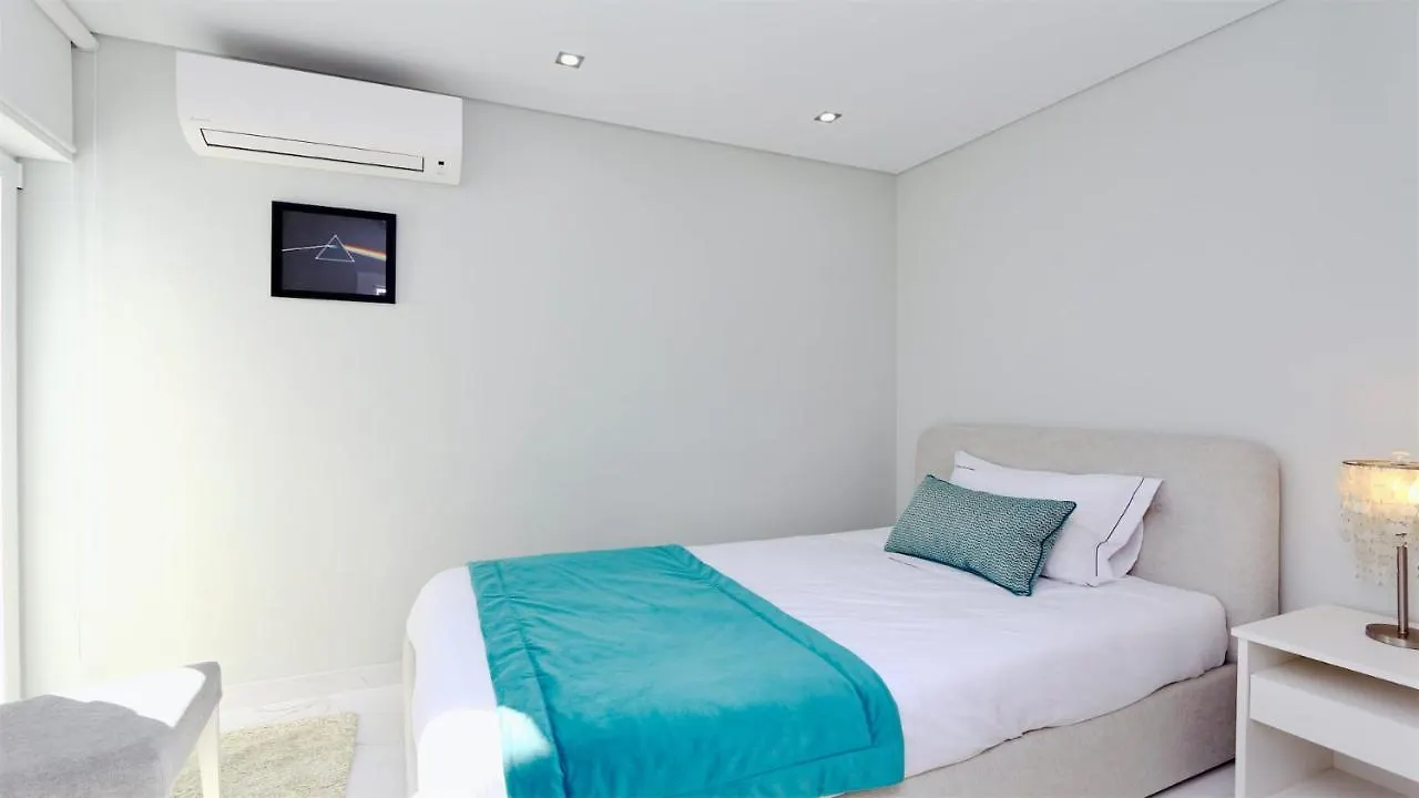 Marina Retreat - Cleverdetails, For 2 Adults And 2 Children, Jacuzzi, Near The Marina And The Beach Vilamoura Portugal