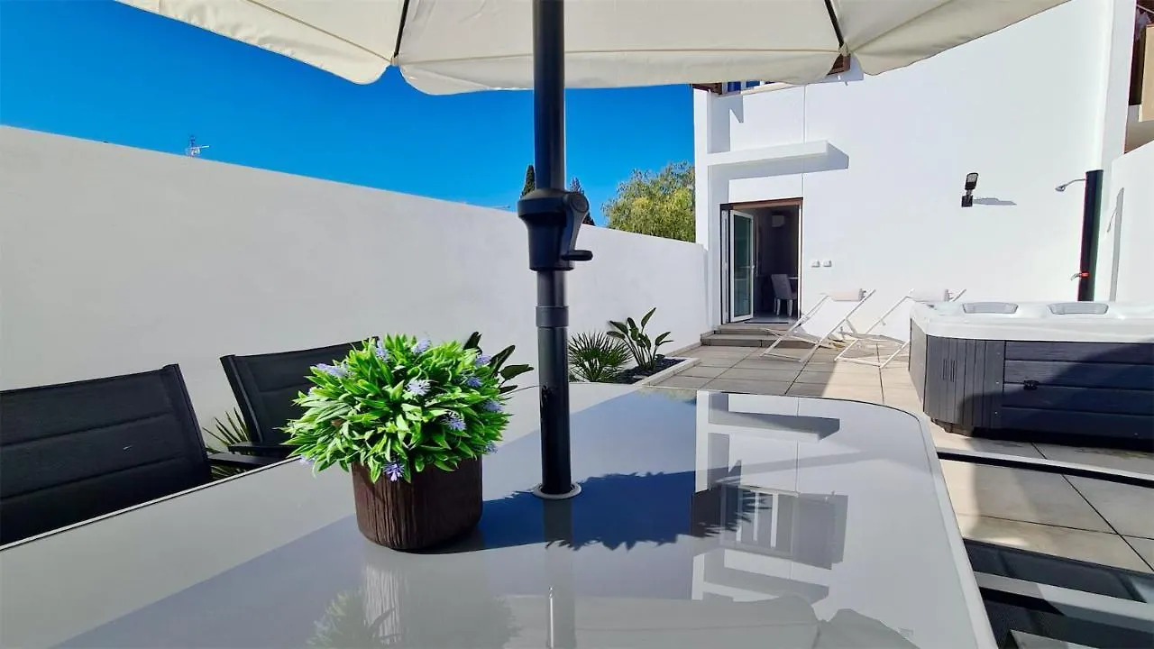 Apartment Marina Retreat - Cleverdetails, For 2 Adults And 2 Children, Jacuzzi, Near The Marina And The Beach Vilamoura
