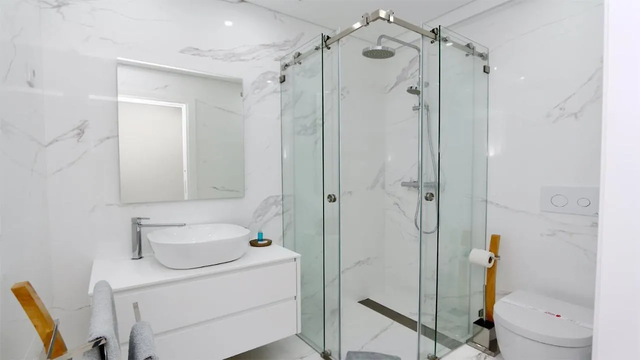 Marina Retreat - Cleverdetails, For 2 Adults And 2 Children, Jacuzzi, Near The Marina And The Beach Vilamoura Portugal